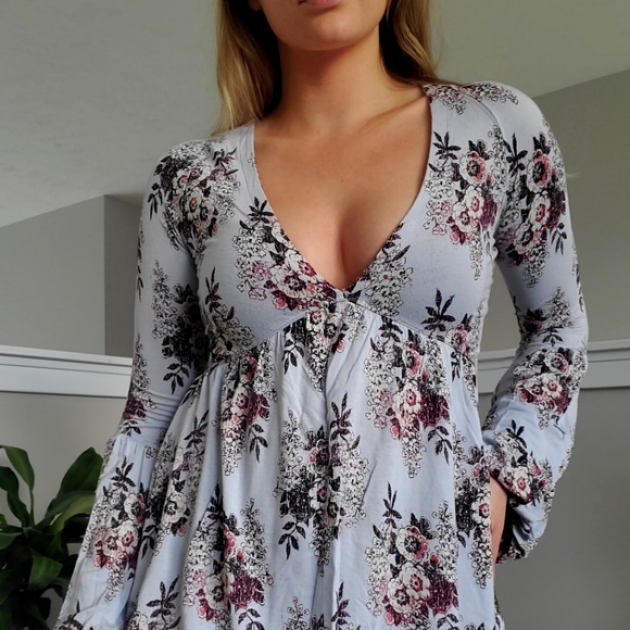 Free People Floral Bell Sleeve Blouse XS - Picture 4 of 8